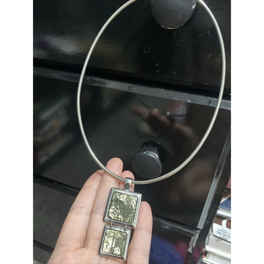 Beautiful Lia Sophia "FLUX" Pendant/Slide W/ Necklace Silver w/Avocado Gold Tone